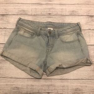 H&M Low Waist Denim Jean Shorts Light Wash…